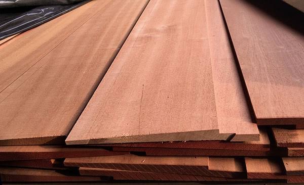 Sapeli timber